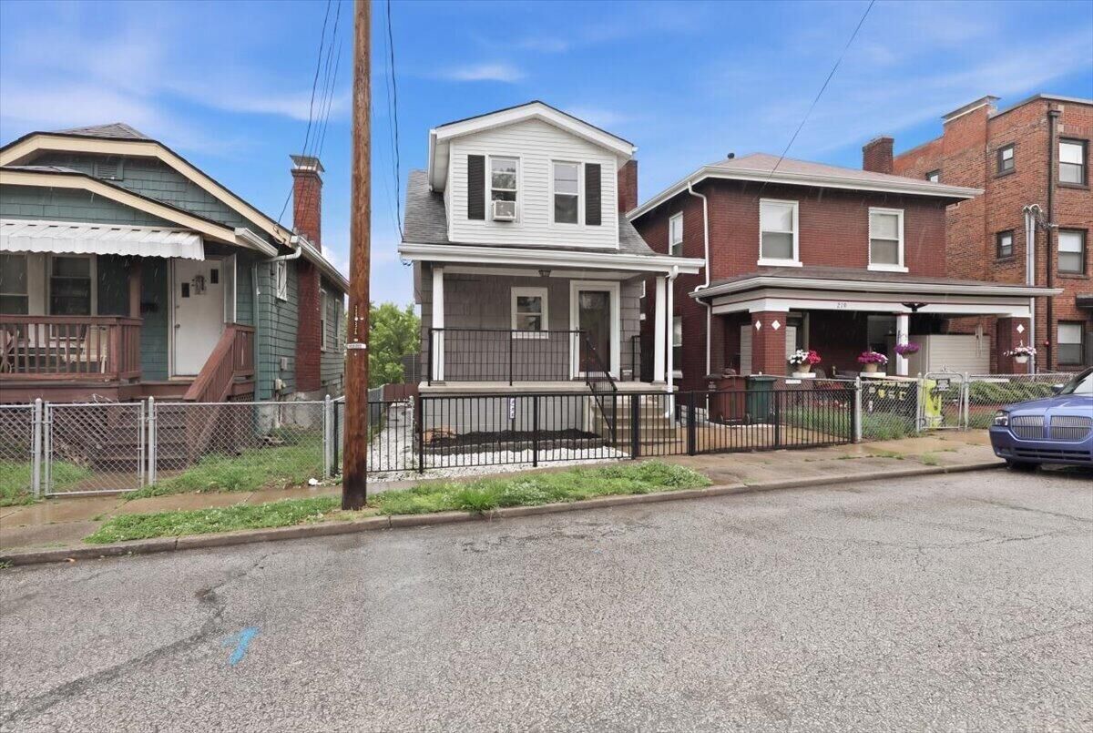 Property Photo:  221 W 13th Street  KY 41071 