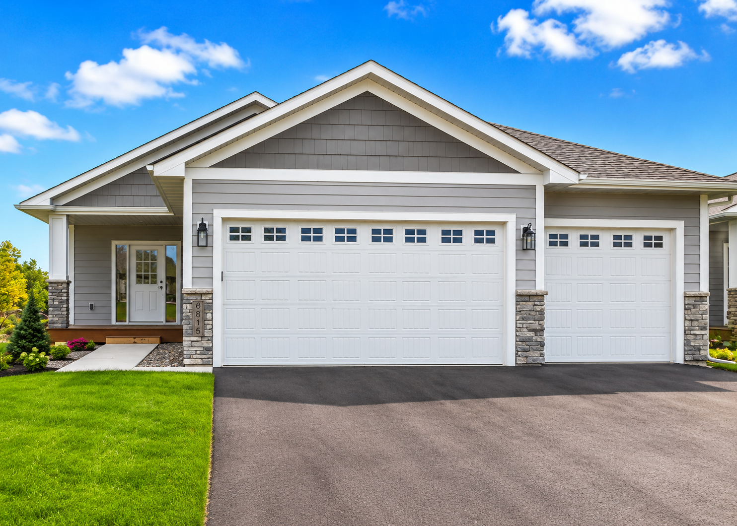 Property Photo: 9815 Pinehurst Drive MN 55020