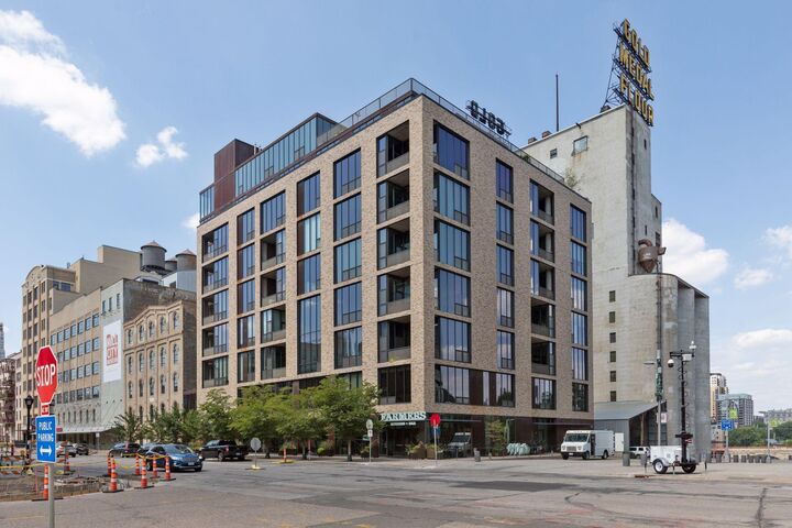 Property Photo:  750 S 2nd Street 801  MN 55401 