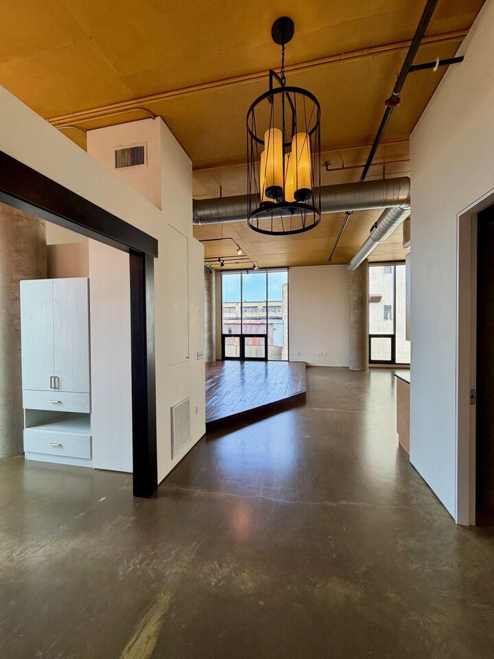 Property Photo: 750 S 2nd Street 801 MN 55401