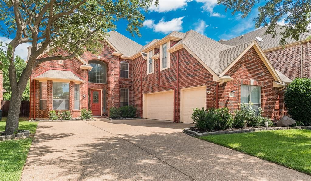 Property Photo:  700 Cold Bay Lane  TX 76039 