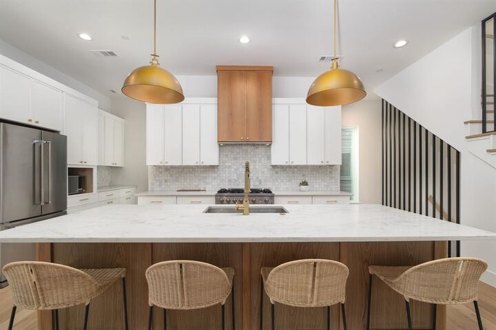 Property Photo:  4303 Cedar Springs Road 103  TX 75219 