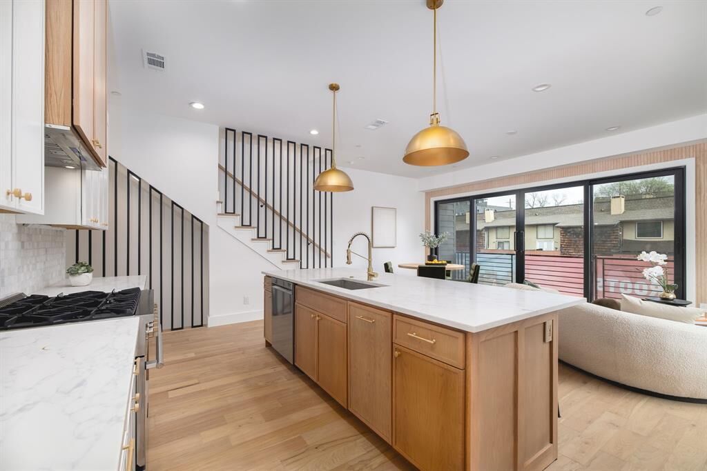 Property Photo:  3053 Wycliff Avenue 203  TX 75219 