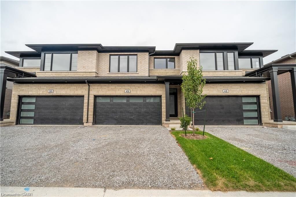 Property Photo: 4552 Portage Road ON L2E 6A8