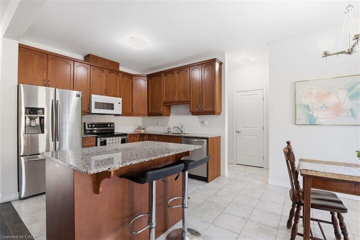 Property Photo: 18 Vic Chambers Place ON N3L 0E6