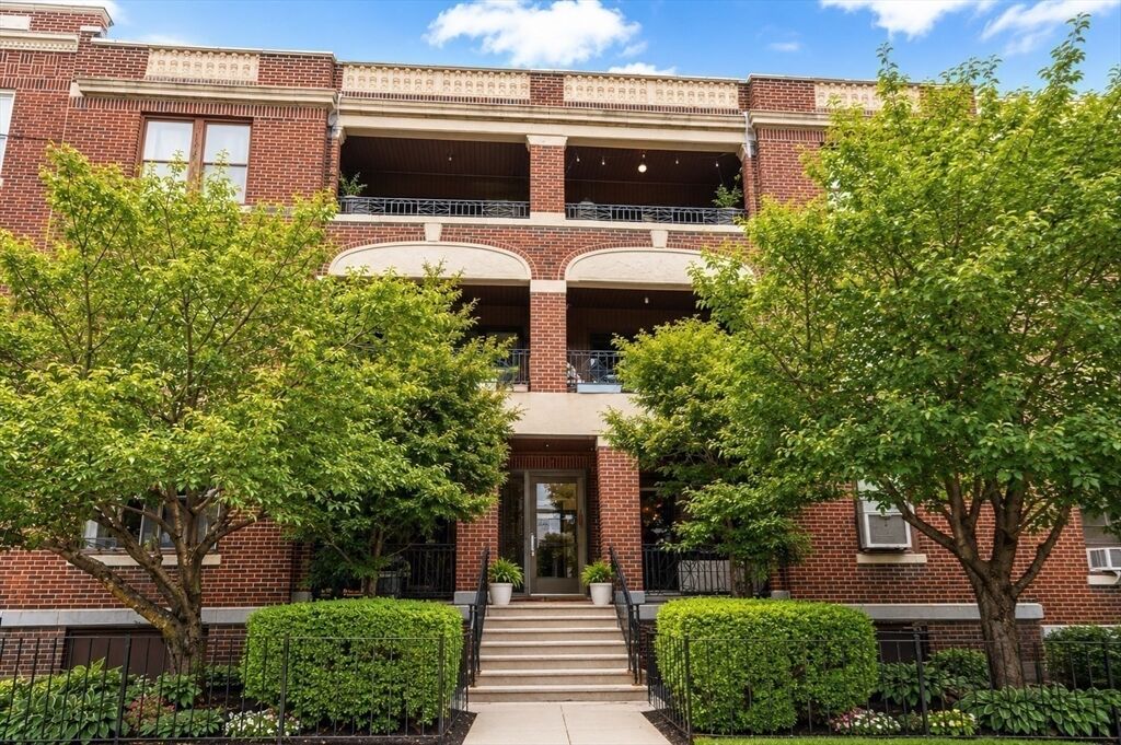 Property Photo:  317 Summit Avenue 9  MA 02135 