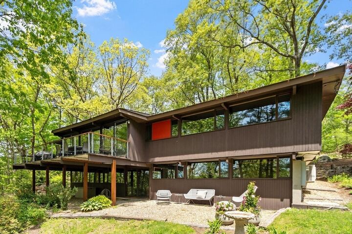 Property Photo:  518 Annursnac Hill Rd  MA 01742 