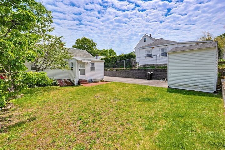 Property Photo:  15 Becket St  MA 02171 
