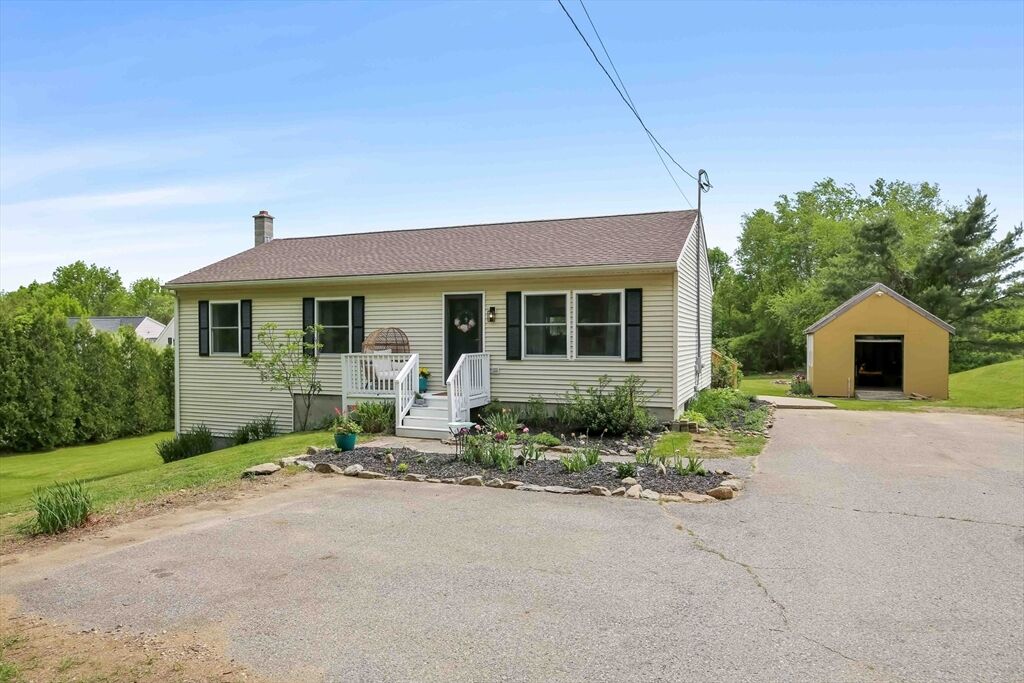 Property Photo: 815 Wauwinet Rd MA 01005