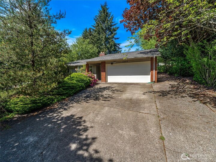 Property Photo: 32416 29th Avenue SW WA 98023