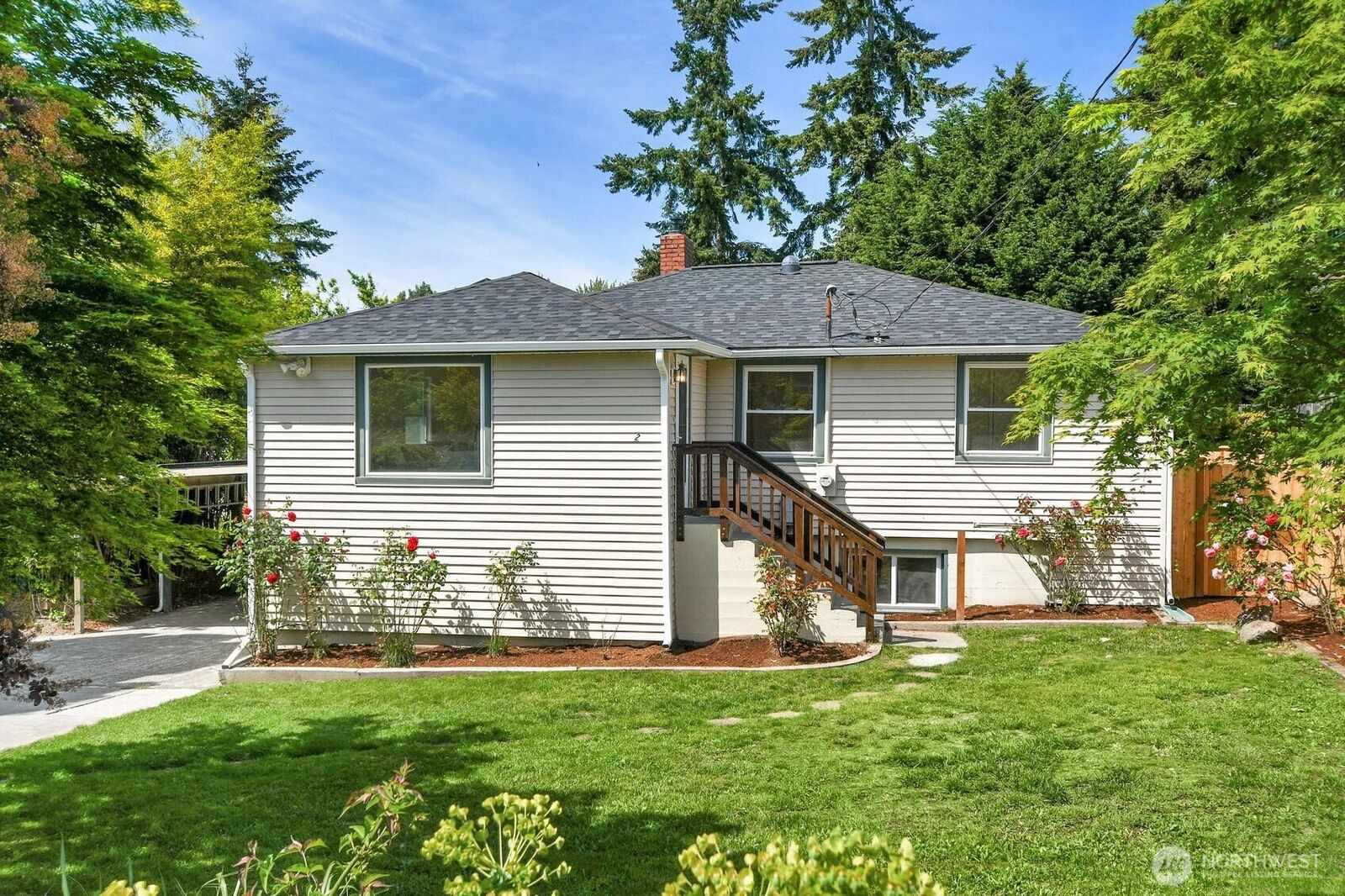 Property Photo:  1262 SW Orchard Street  WA 98106 