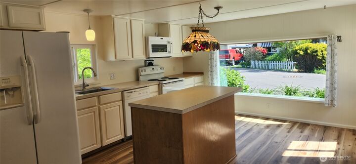 Property Photo:  6206  188th Street NE 46  WA 98223 