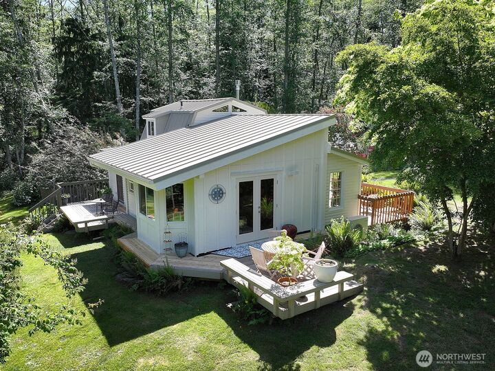 Property Photo:  333  Whitewebs Lane  WA 98253 