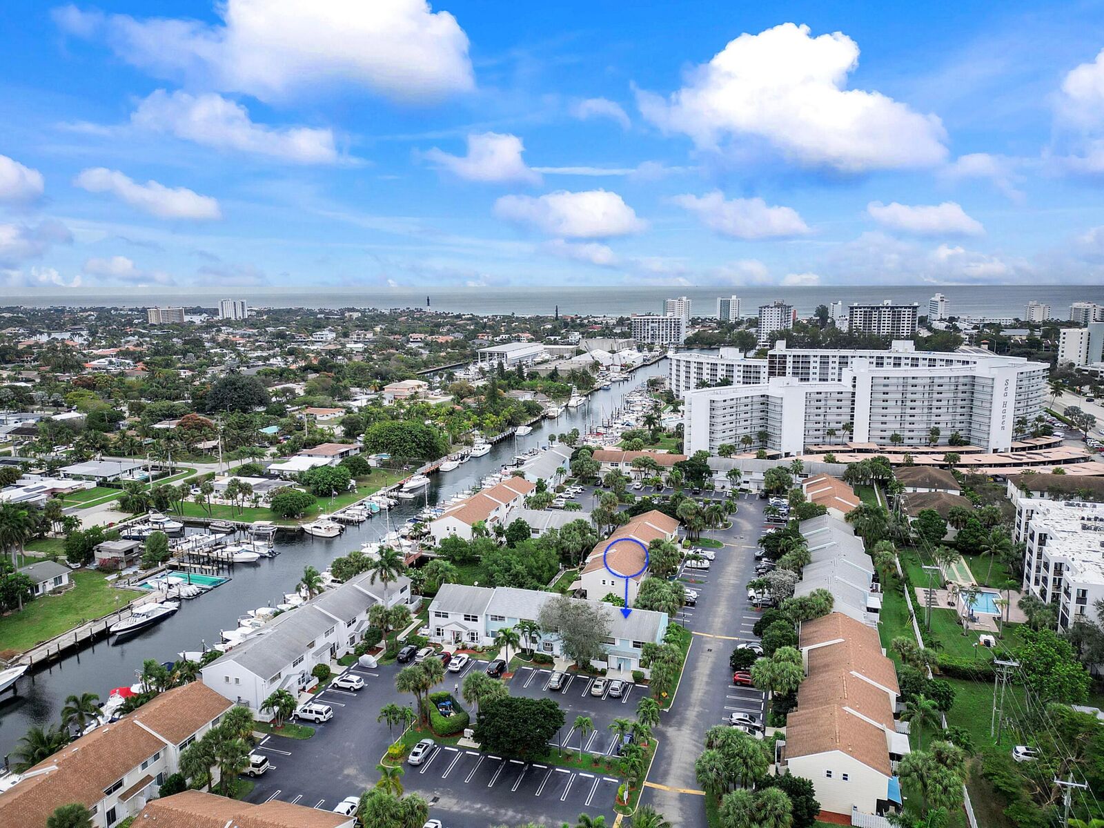 Property Photo: 2747 NE 15th Street 2747 FL 33062