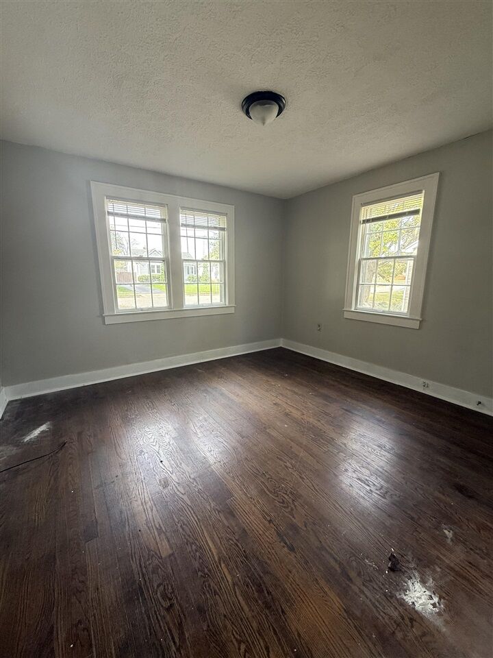 Property Photo:  1522 Nutwood Street  KY 42104 