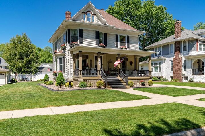 Property Photo:  126 Jefferson Avenue  WI 53545 