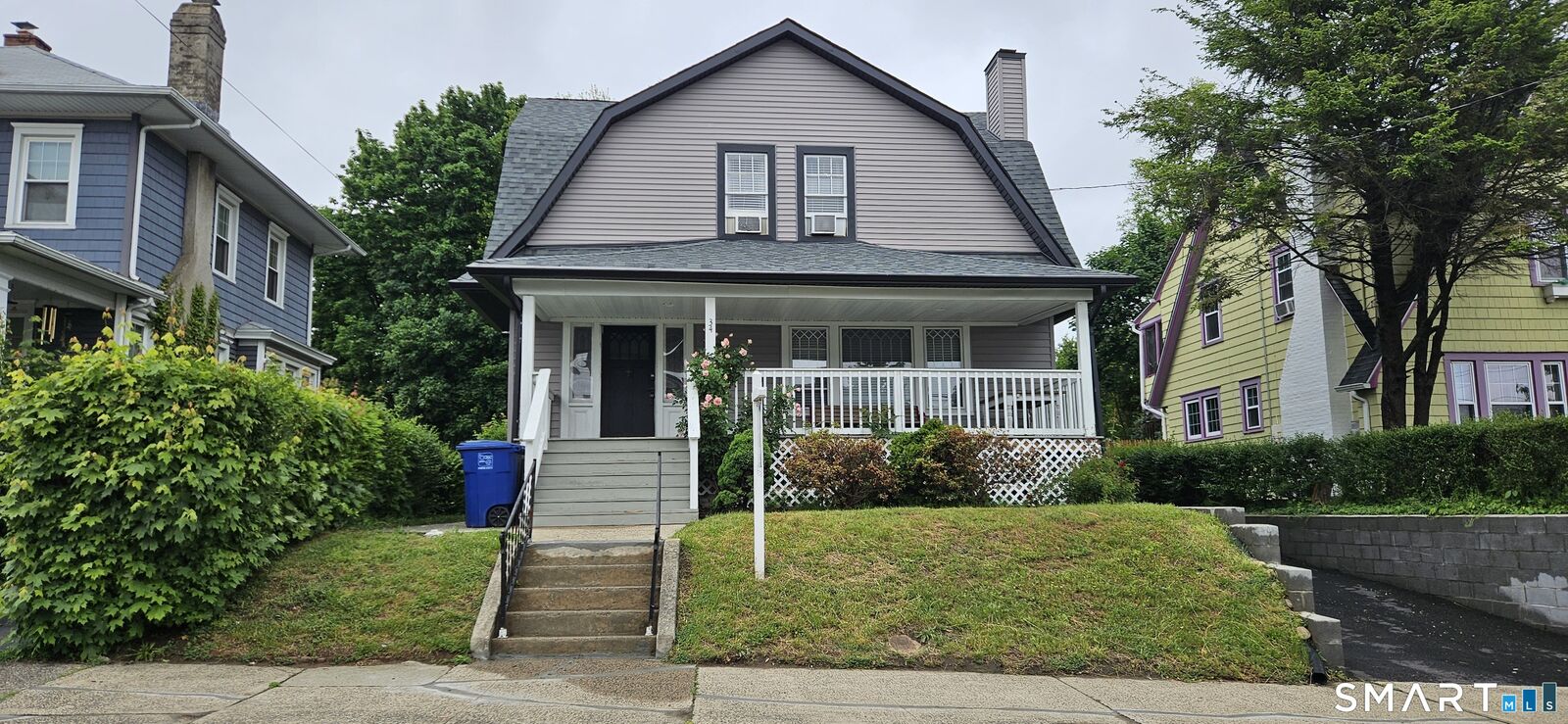 Property Photo:  34 Harlem Avenue  CT 06606 
