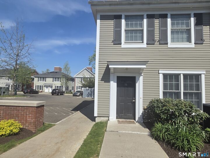 Property Photo:  22 Fairgate Drive  CT 06902 
