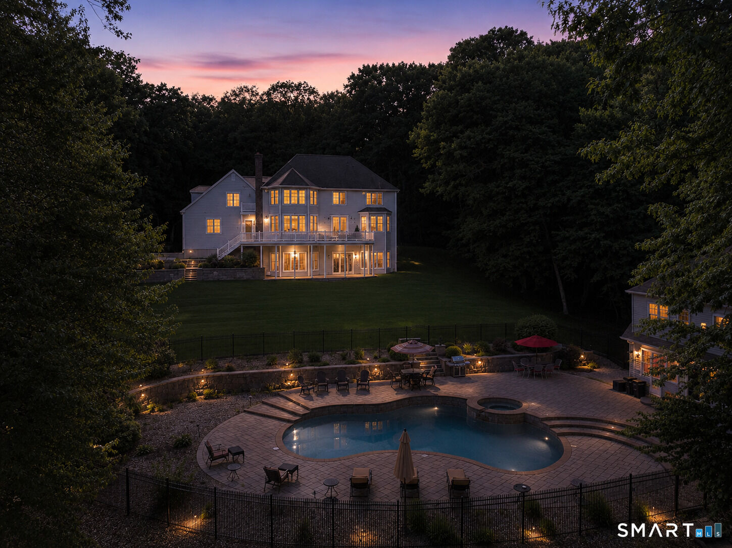 Property Photo:  45 Lookout Landing  CT 06043 