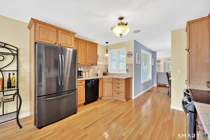 Property Photo: 31 Ross Way 31 CT 06096