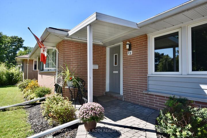 Property Photo:  72 Rose Street  ON L4M 2T2 