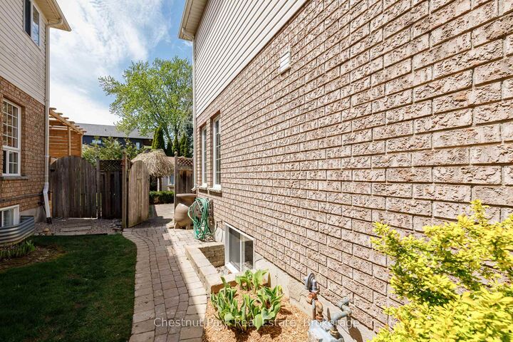6 Alyssa Drive — photo 1