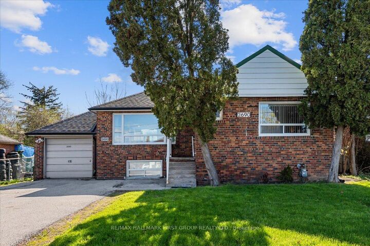 Property Photo: 2690 Islington Avenue ON M9V 2X5