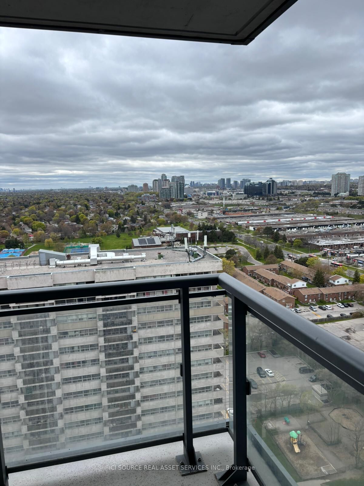 Property Photo: 30 Meadowglen Place 2504 ON M1G 0A6