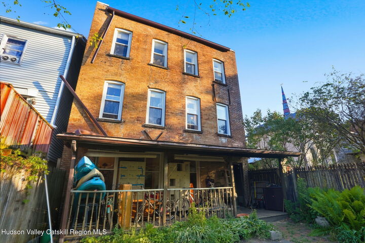 Property Photo:  62-64 Hunter  NY 12401 