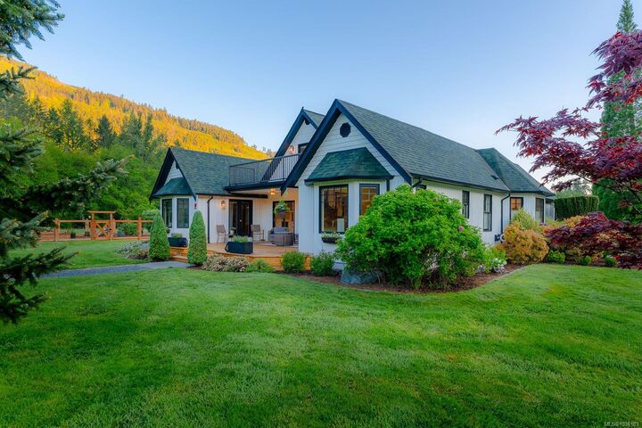 Property Photo: 3775 Mountain Rd BC V9L 6N4