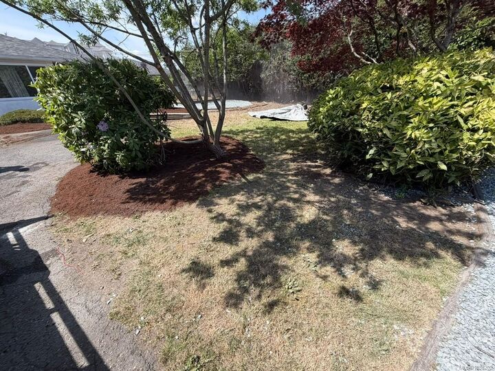 Property Photo: 5810 Alderlea St BC V0R 1R0