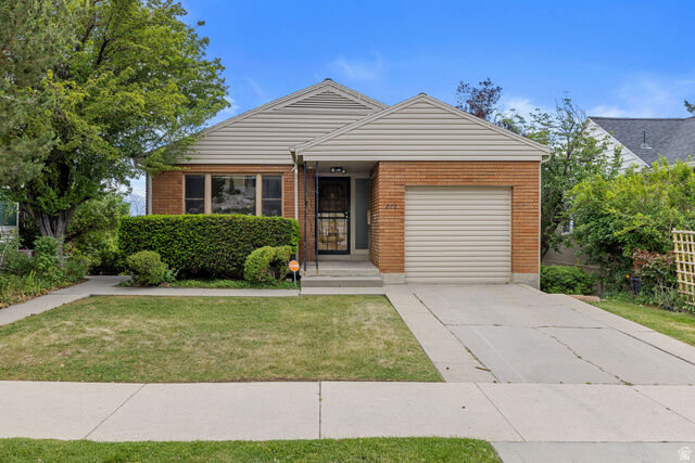 Property Photo: 270 E 11th Ave N UT 84103