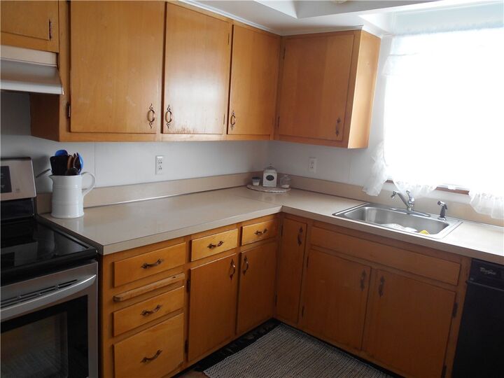 Property Photo: 408 Center St PA 15486