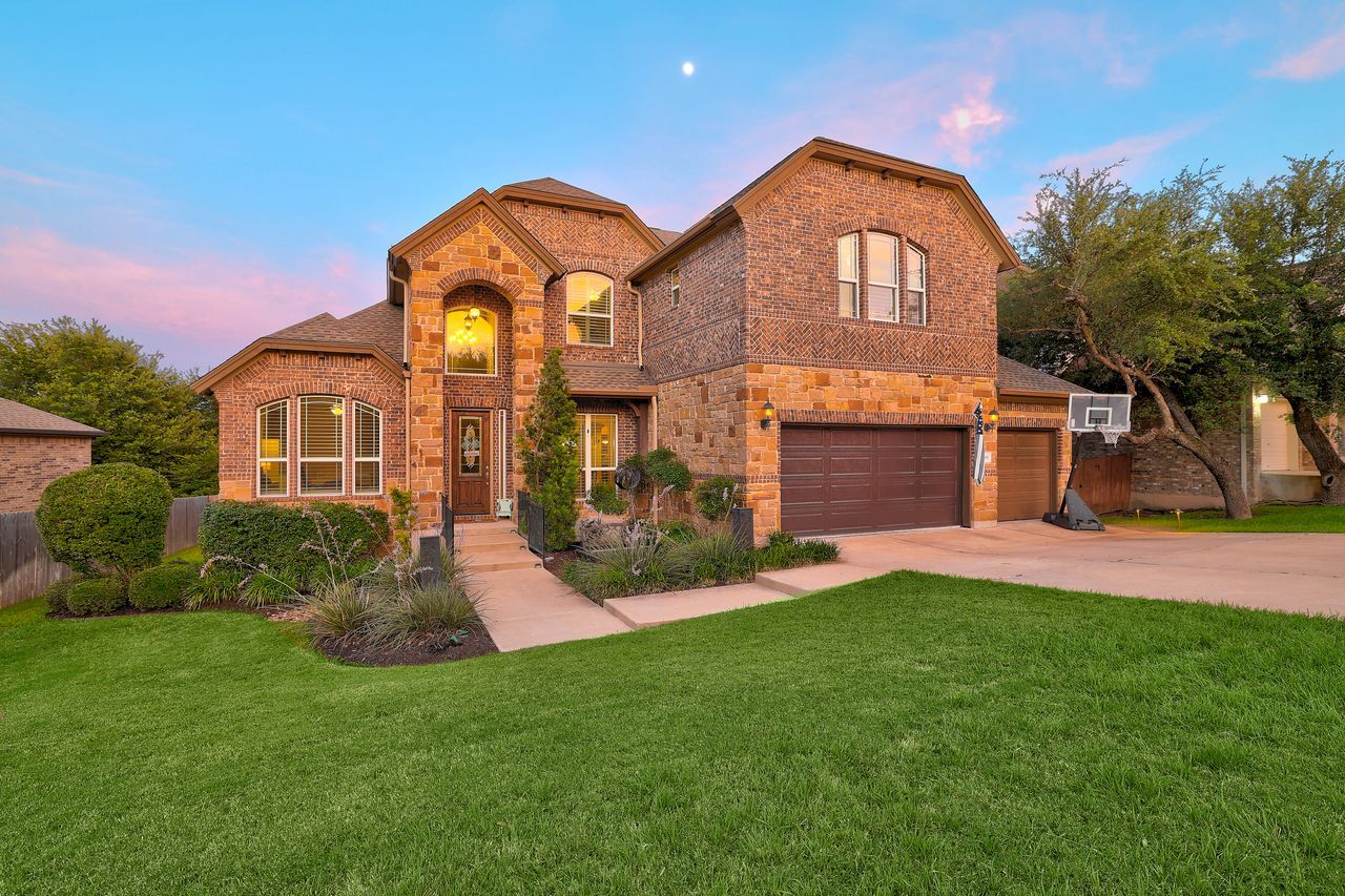 Property Photo:  1919 Mulligan Drive  TX 78664 