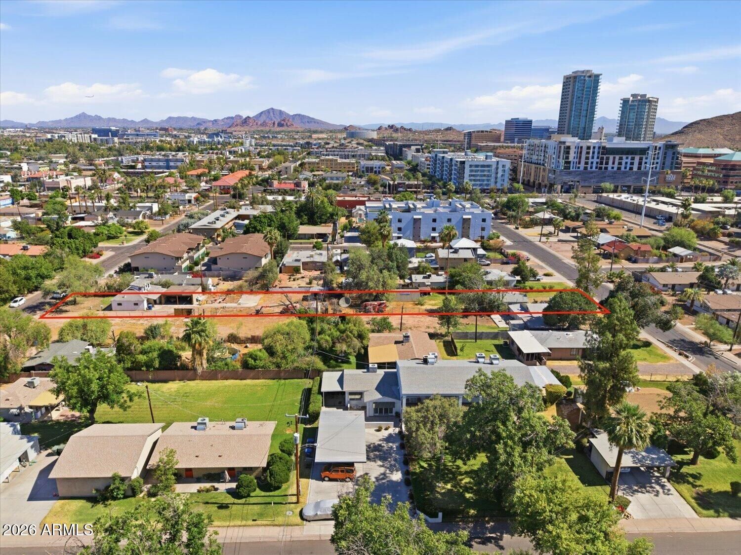 Property Photo: 915 S Wilson Street AZ 85281
