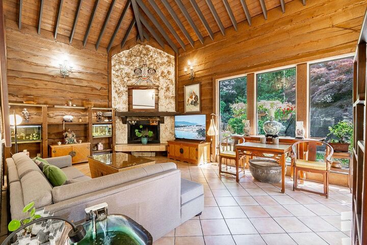 Property Photo: 4346 Capilano Road BC V7R 4J7