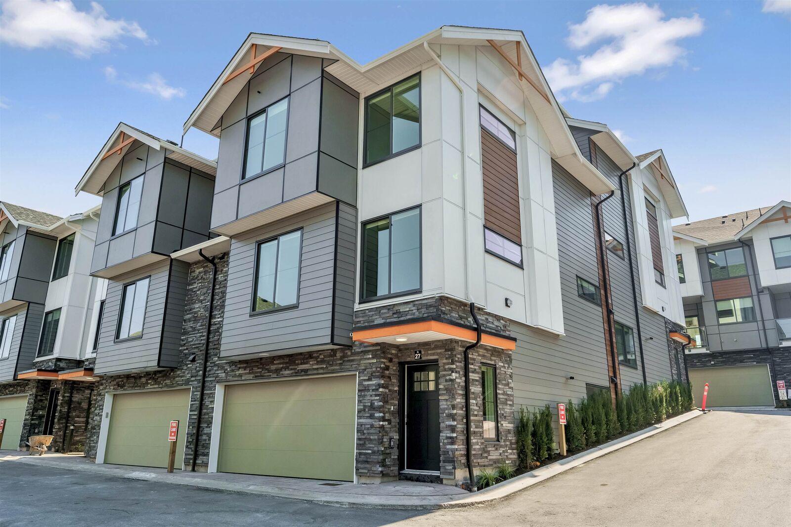 Property Photo: 6035 141 Street 23 BC V3X 2N2