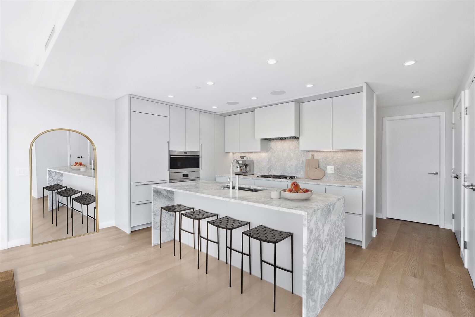 Property Photo: 7418 Paulson Street 1206 BC V6P 0K2