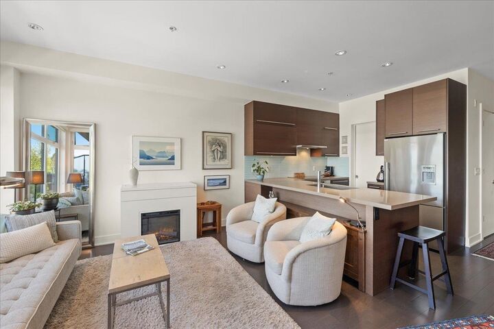 Property Photo: 4463 W 10th Avenue 404 BC V6R 2H8