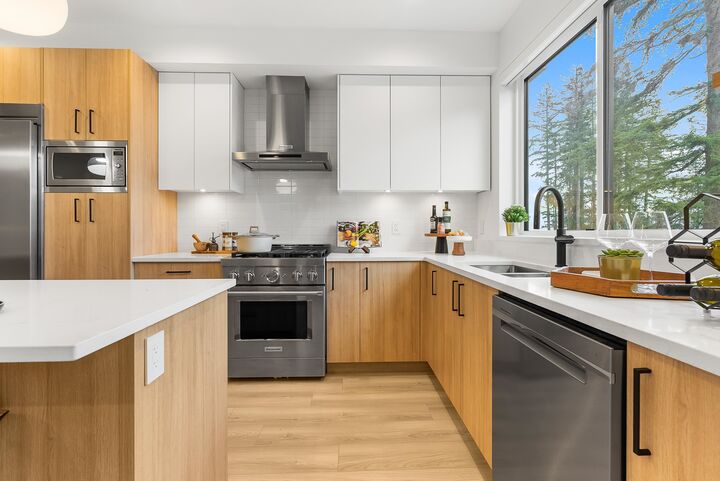 Property Photo: 17538 100 Avenue 10 BC V4N 6X3