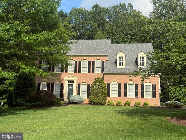 Property Photo: 13175 Amblewood Drive VA 20112