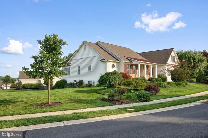 Property Photo: 35 Waxwing Lane PA 17325