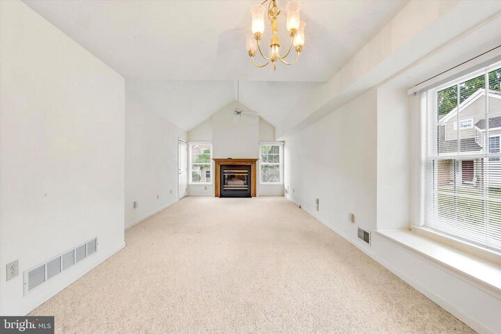 Property Photo:  11 Fleetwood Court 22  DE 19804 