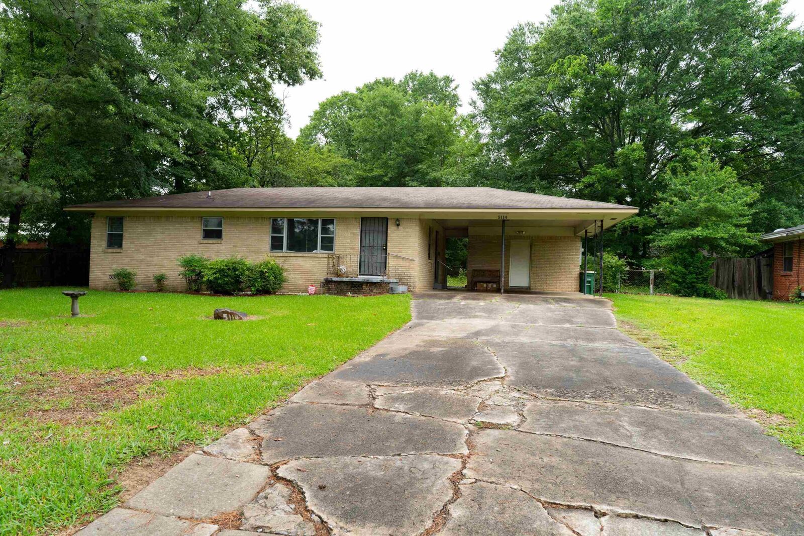 Property Photo:  5114 Loetscher Lane  AR 72209-6511 