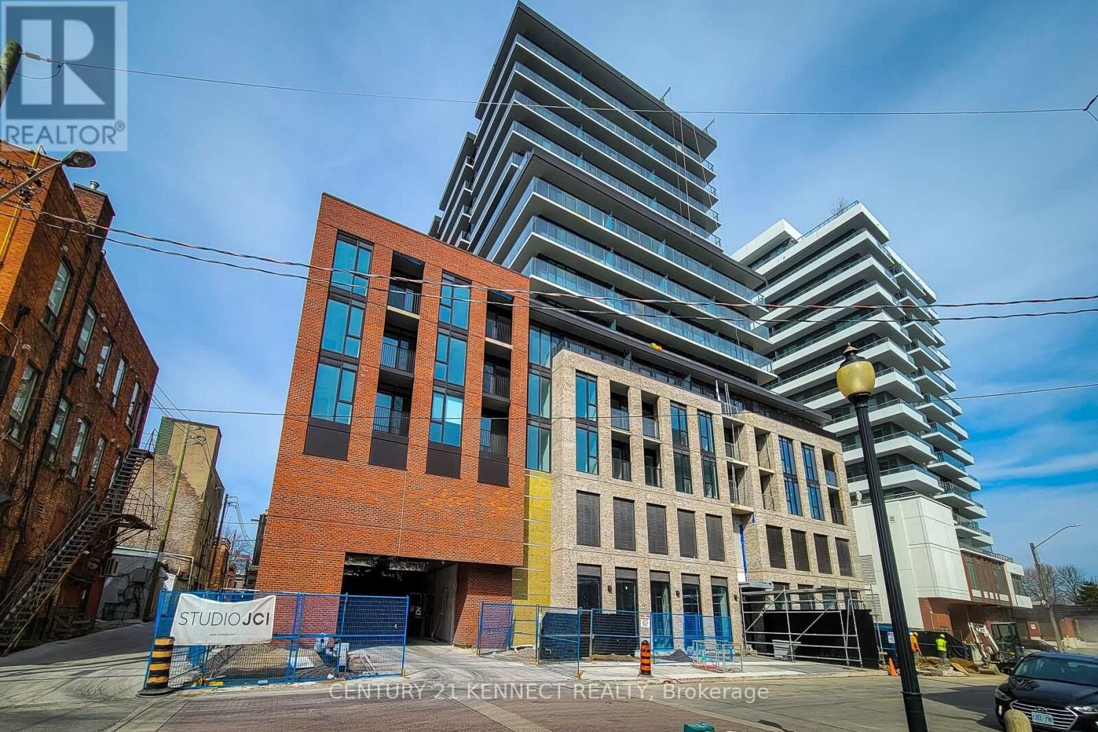 Property Photo: 1 Jarvis Street 1121 ON L8R 3J2