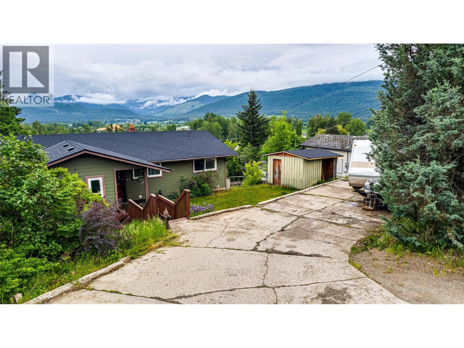 Property Photo:  2025 Catt Avenue  BC V0E 2G0 