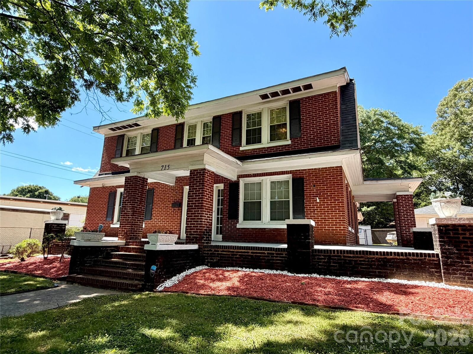 Property Photo:  715 E Marion Street  NC 28150 