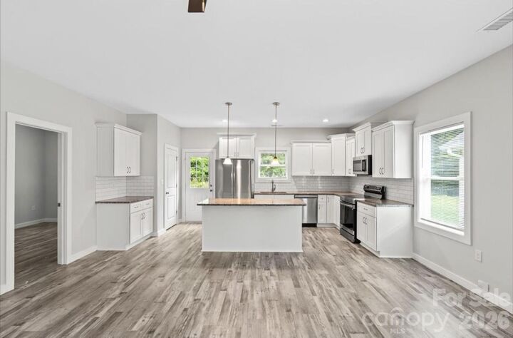 Property Photo:  1301 Marble Street  NC 28208 