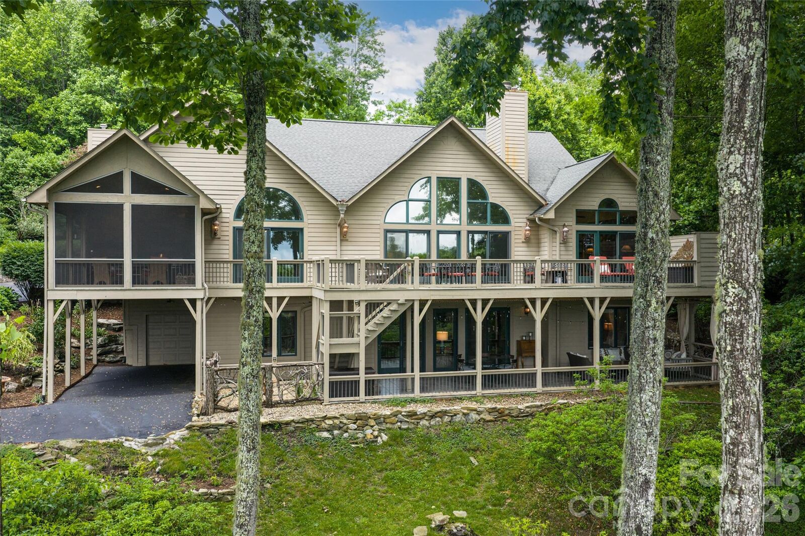 Property Photo:  305 Piney Knoll Lane  NC 28739 