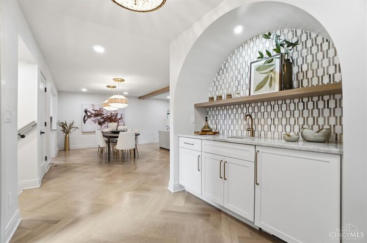 Property Photo:  3488 Forestoak Court  OH 45208 